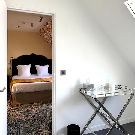 New Hotel Republique-3