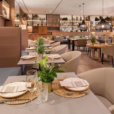 Melia Madrid Serrano-2