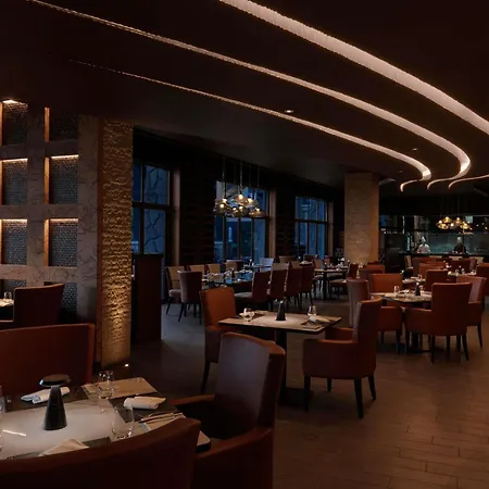 Sofitel Dubai The Palm Resort & Spa-3