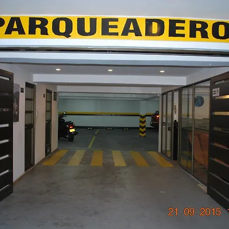 Econohotel Bogota-3