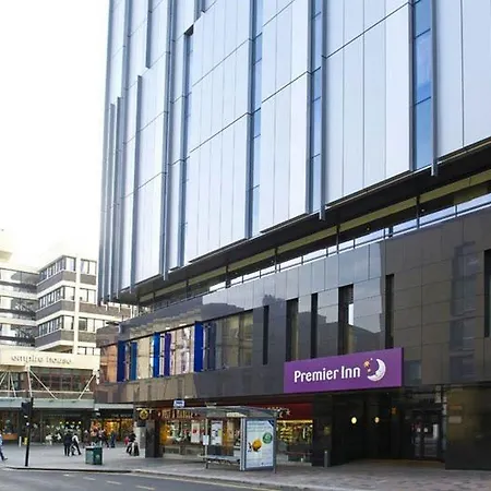 Premier Inn Glasgow City - Buchanan Galleries-3