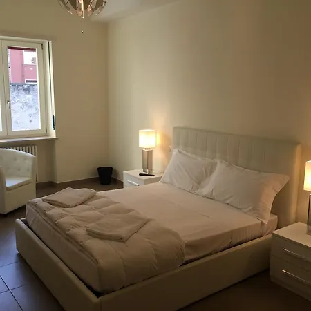 3Jolie Rooms-3