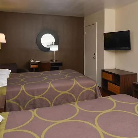 Super 8 By Wyndham Los Angeles/Alhambra-2