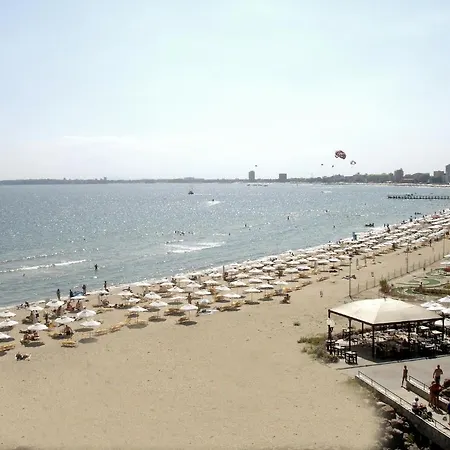 Carina Beach-3