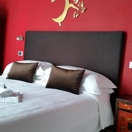 Navona First Rooms-3