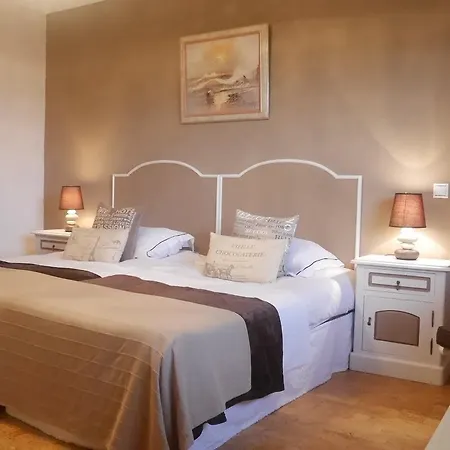 Casa Deixa-O-Resto Guesthouse-2