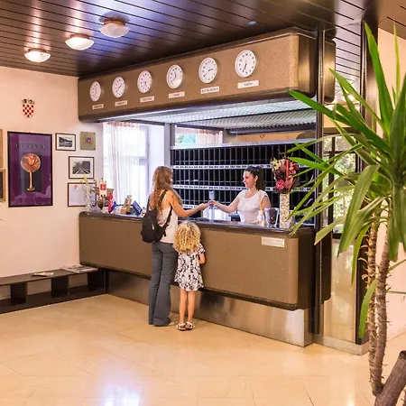 Hotel Sumratin-2