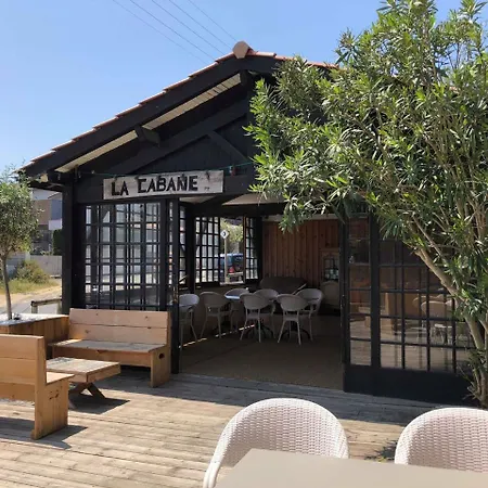 Le Pavillon Bleu-2