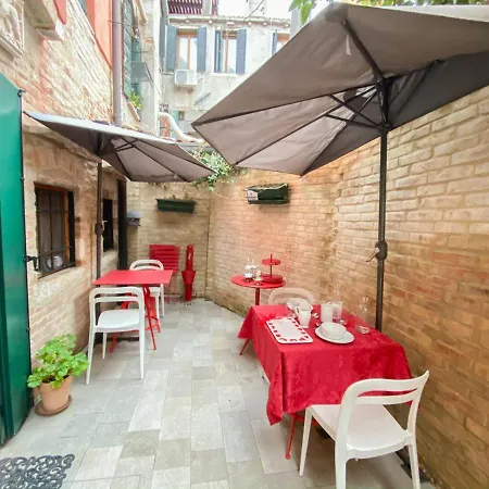 Rosso Charm B&B-2