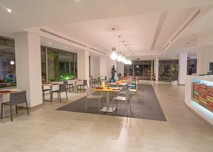 Thb Ocean Beach - Adults Only Sant Antoni de Portmany