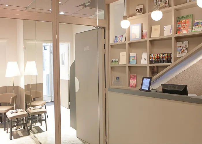 Contact Hotel Alize Montmartre Parijs