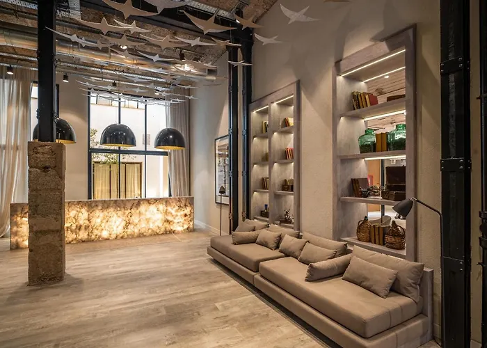 Efe Hotel & Cowork