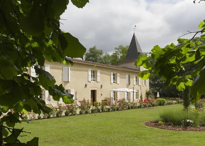 Maison d hotes de Charme Les Bruhasses Campagne Parc de 3 ha Vignoble familial Armagnac Condom