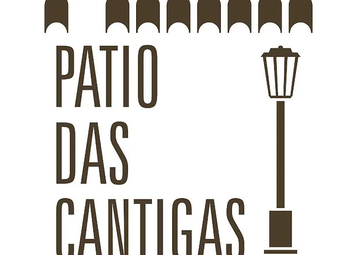 Pátio das Cantigas Góis