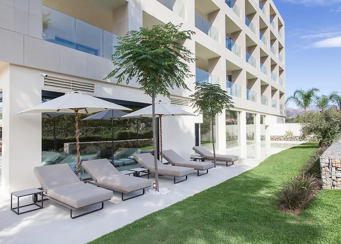 The Oasis By Don Carlos Resort (Adults Only)