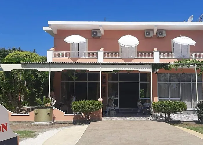 The Red Dragon Exclusive Accommodation Dassia 