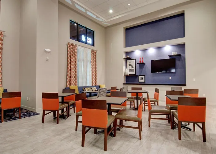 Hampton Inn & Suites Springfield Downtown