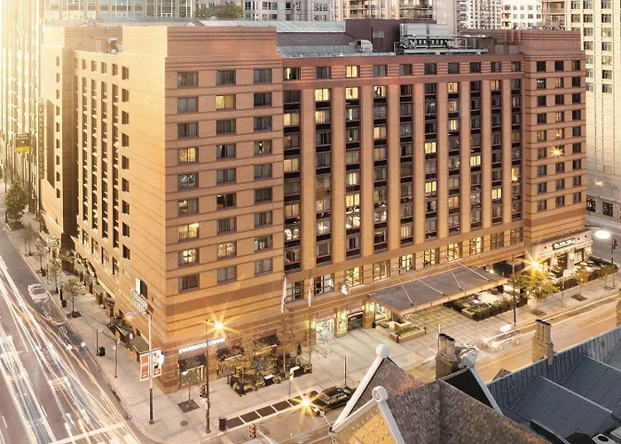 Embassy Suites Chicago - Downtown River North
