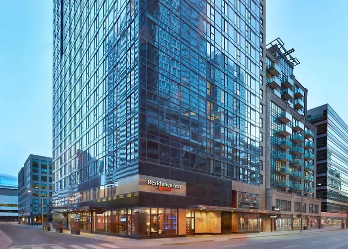 Hotels in Downtown Toronto, Toronto