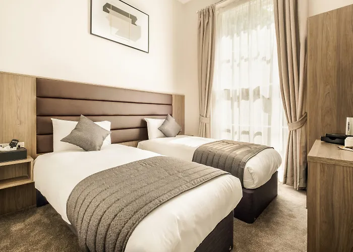 Reem Hotel