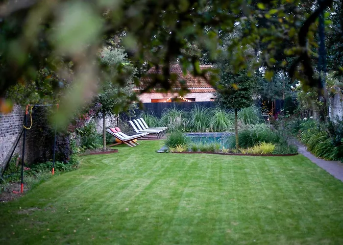 B'Guest Sleep & Retreat Bed and Breakfast Brugge