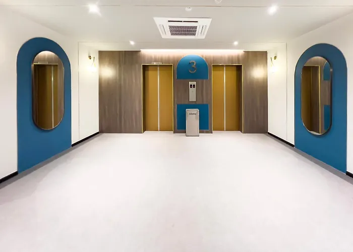 Coliwoo Hotel Pasir Panjang - Coliving