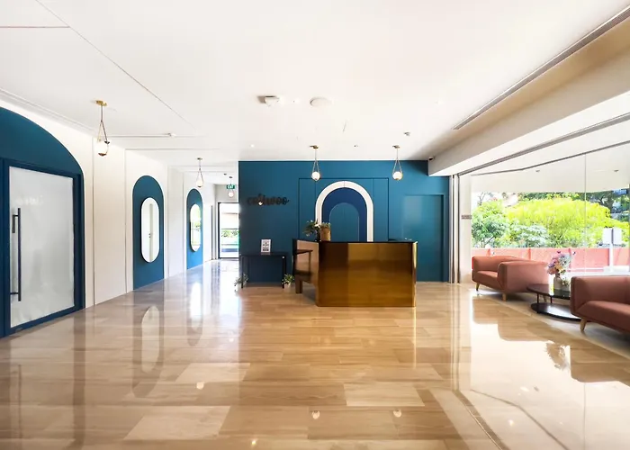 Coliwoo Hotel Pasir Panjang - Coliving