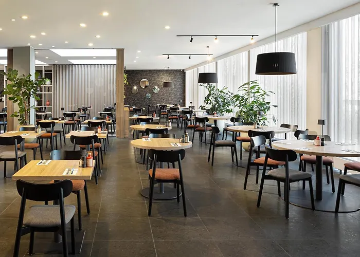 Ramada by Wyndham Amsterdam Airport Schiphol Hotel Badhoevedorp