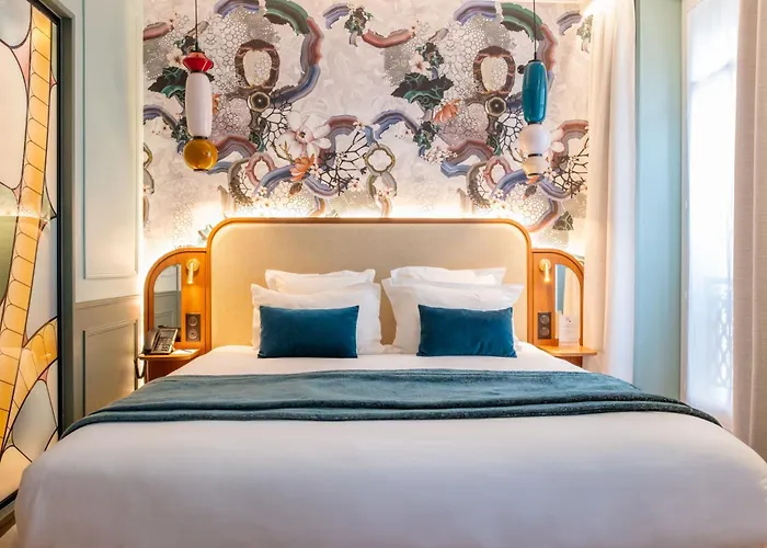 Grand Hotel Saint Michel Paris