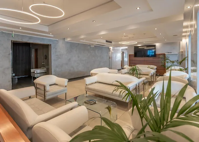 Club Hotel - Fronte Mare Con Depandance Adiacente Riccione