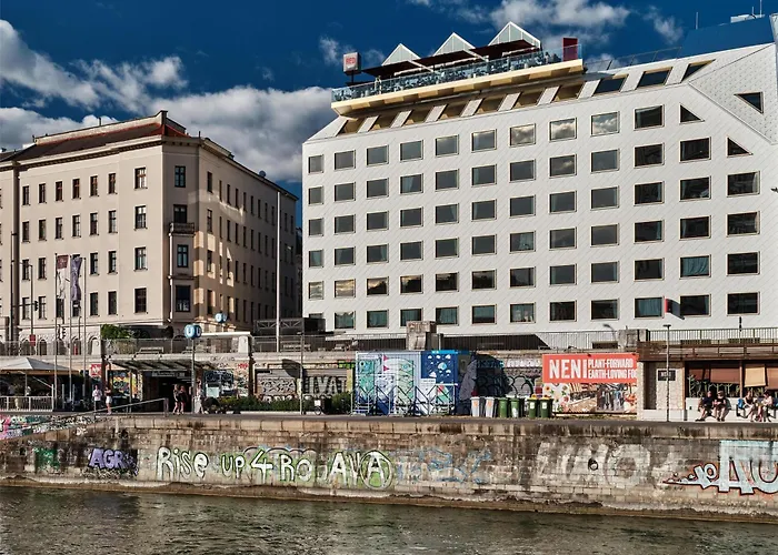 Radisson Red Hotel, Vienna