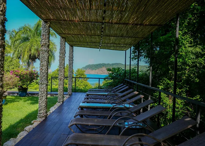 Nammbu Beach Front Bungalows Sámara