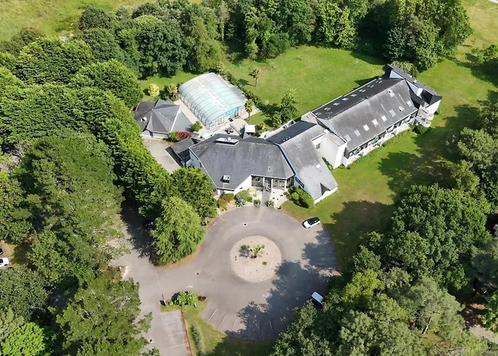 Hôtel du Golf Saint-Laurent,The Originals Relais Ploemel