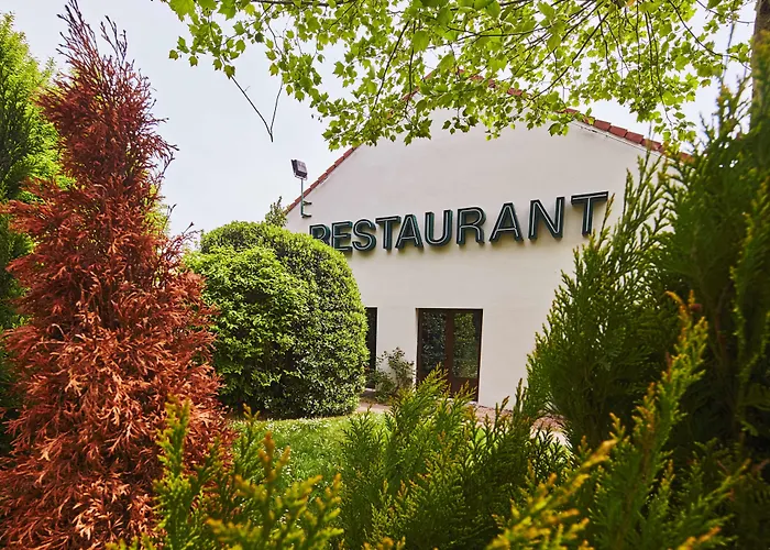 Hotel Campanile Melun Sénart à Vert-Saint-Denis
