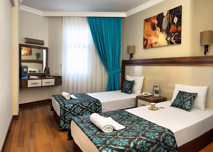 Hotel Flora Suites Soğucak