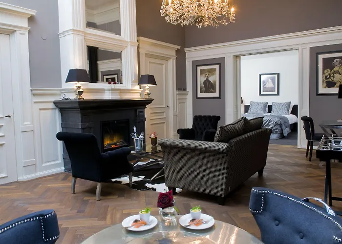 Post-Plaza Hotel & Grand Cafe Leeuwarden