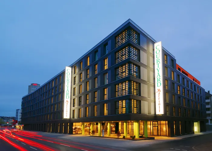 Courtyard By Marriott Cologne Hotel