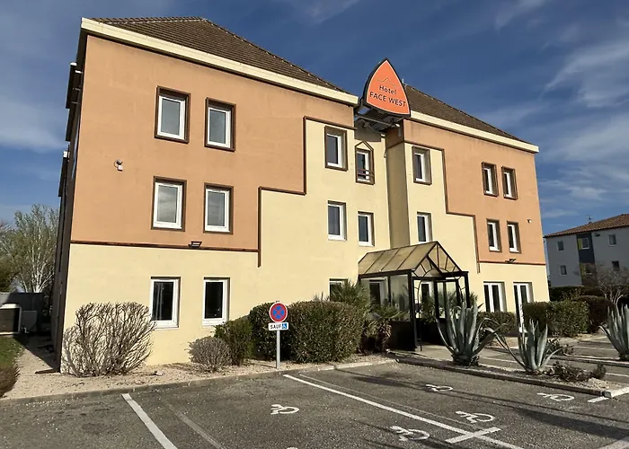 Hotel Face West Le Pontet