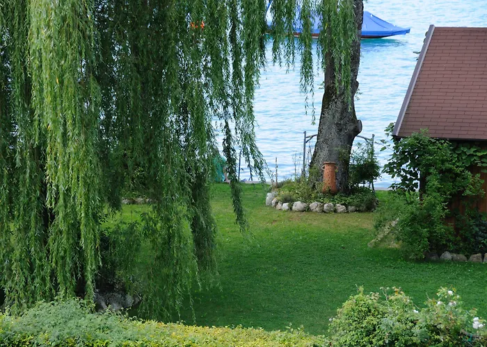 Strandhotel Weyregg