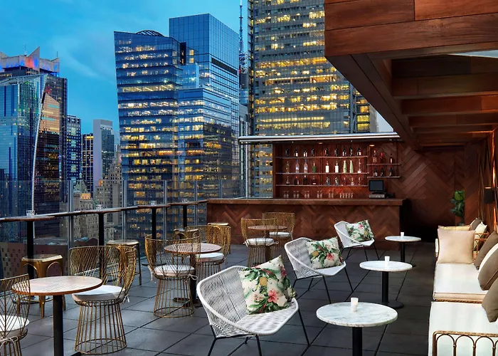 Doubletree By Hilton New York Times Square West Hotel