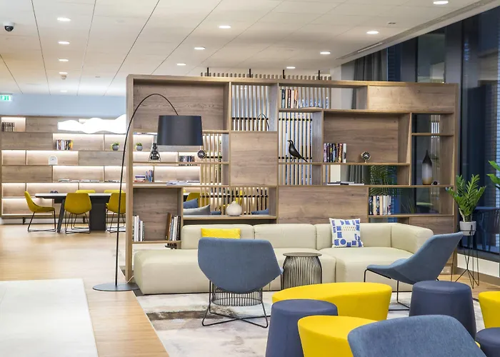 Courtyard By Marriott Edinburgh West