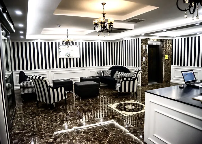 Cnr Inci Hotel