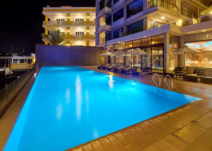 Two Seasons Coron Bayside Hotel