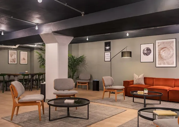 Zedwell Underground Hotel Tottenham Court Rd