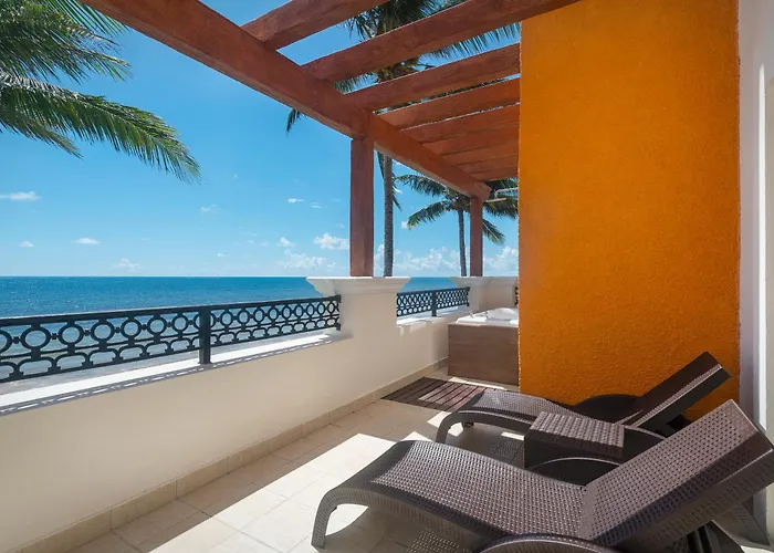 El Beso at Ocean Coral&Turquesa All Inclusive Puerto Morelos