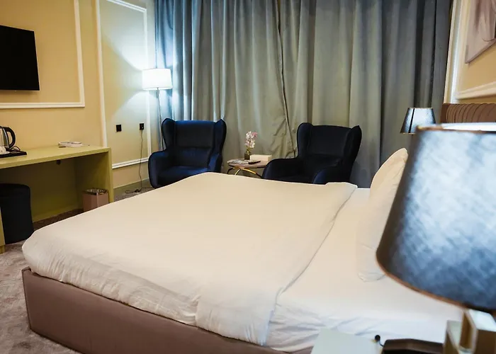 Al Mansour Plaza Hotel