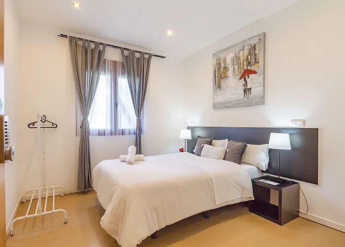 Ayz Javier Cabrini - Auto Check-In Property Madri