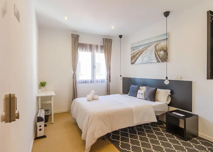 Ayz Javier Cabrini - Auto Check-In Property Madri