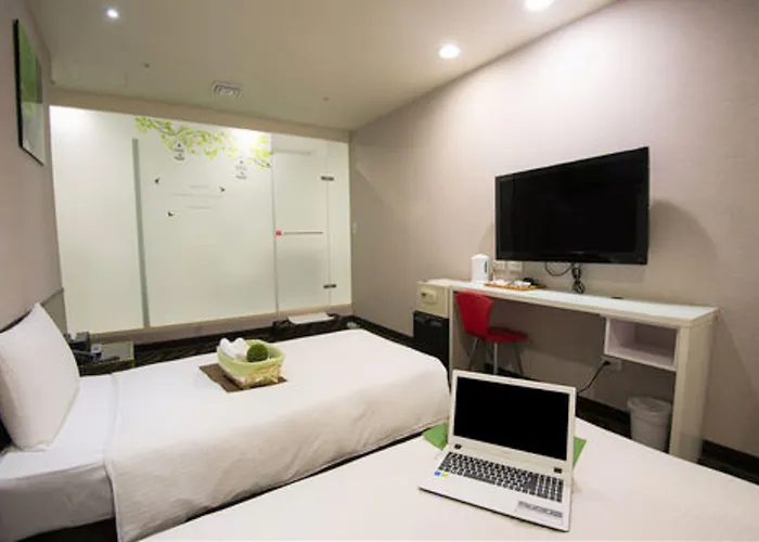 Hotel 6 - Zhonghua