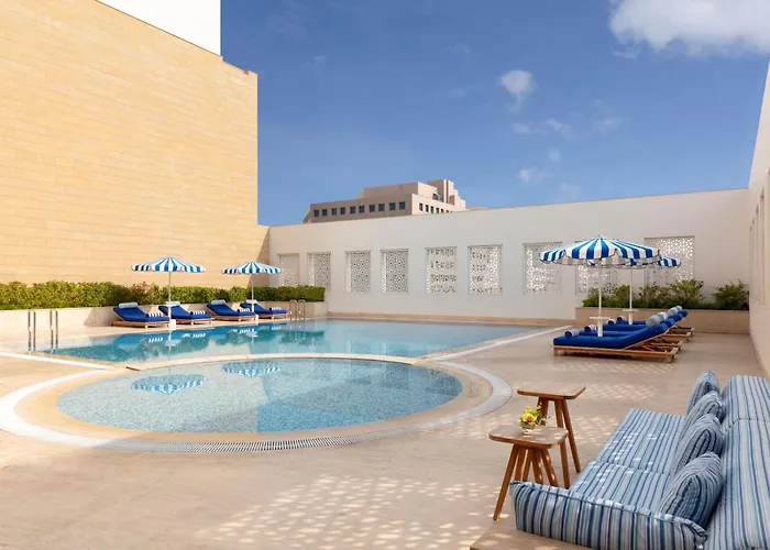 Al Najada Doha Hotel Apartments By Oaks